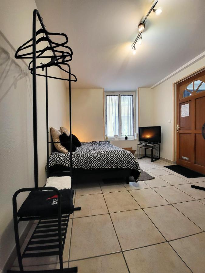Appart In Py' - Charmant Studio Rdc Plein Centre Ταρμπ Εξωτερικό φωτογραφία
